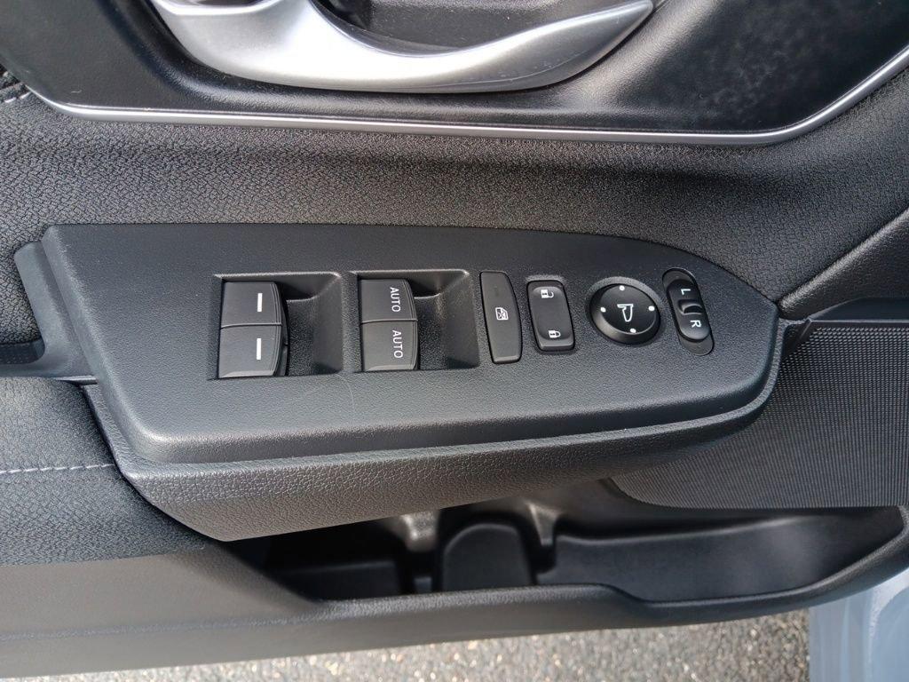 used 2022 Honda CR-V car, priced at $26,290