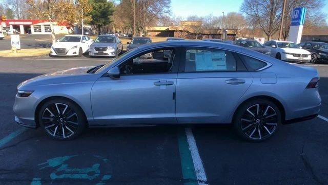 new 2025 Honda Accord Hybrid car, priced at $40,450