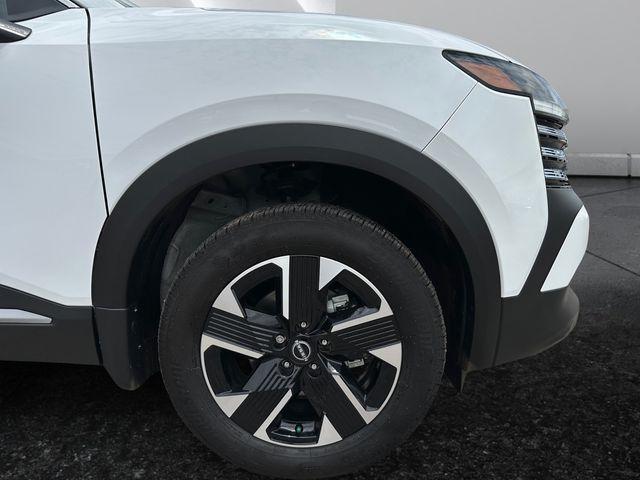 new 2025 Nissan Kicks car, priced at $26,813