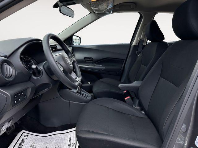 new 2025 Nissan Kicks Play car, priced at $23,760