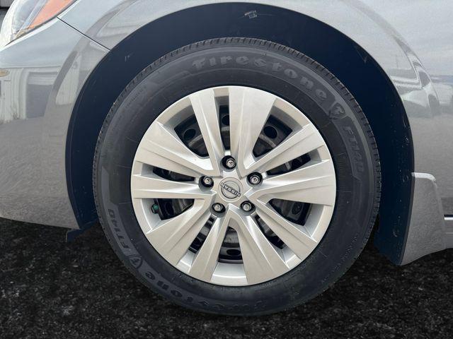 new 2025 Nissan Sentra car, priced at $23,335