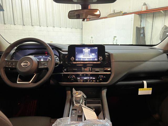 new 2025 Nissan Pathfinder car, priced at $43,910