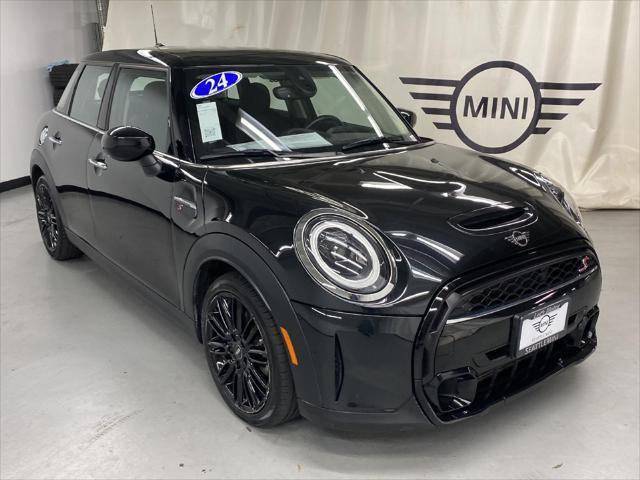 used 2024 MINI Hardtop car, priced at $27,799