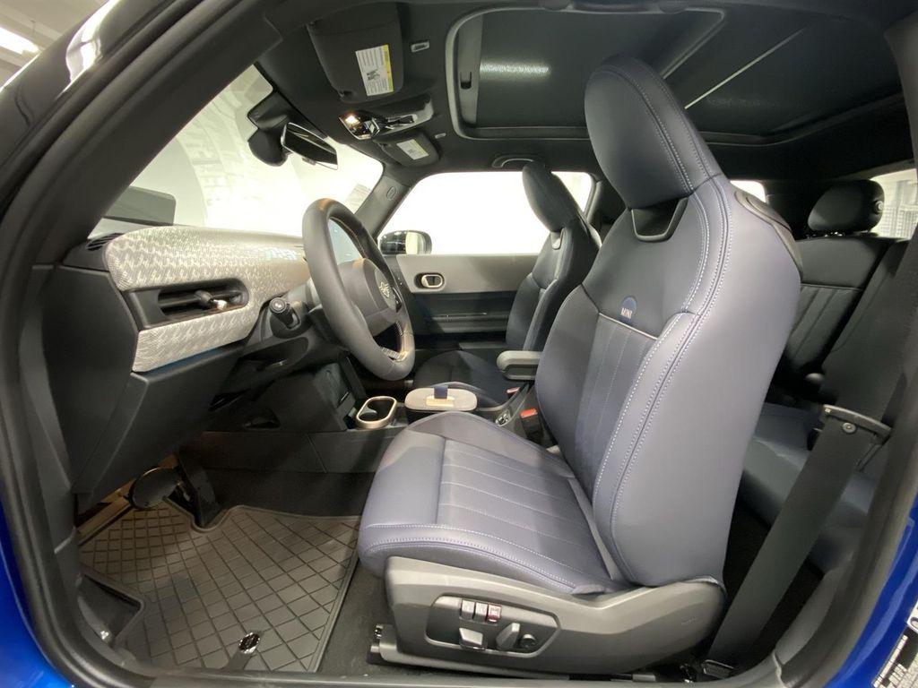 new 2025 MINI Hardtop car, priced at $37,910