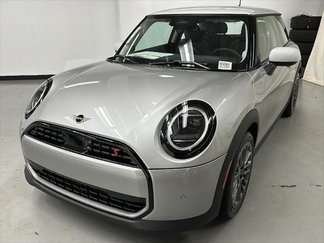 new 2025 MINI Hardtop car, priced at $35,595