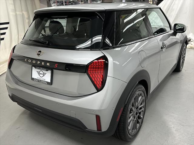 new 2025 MINI Hardtop car, priced at $35,595