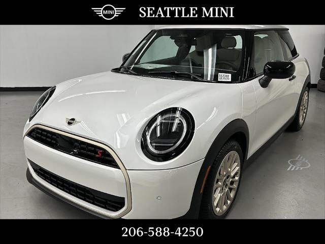 new 2025 MINI Hardtop car, priced at $35,595