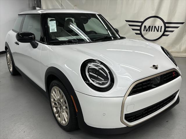 new 2025 MINI Hardtop car, priced at $35,595