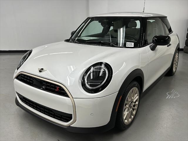 new 2025 MINI Hardtop car, priced at $35,595