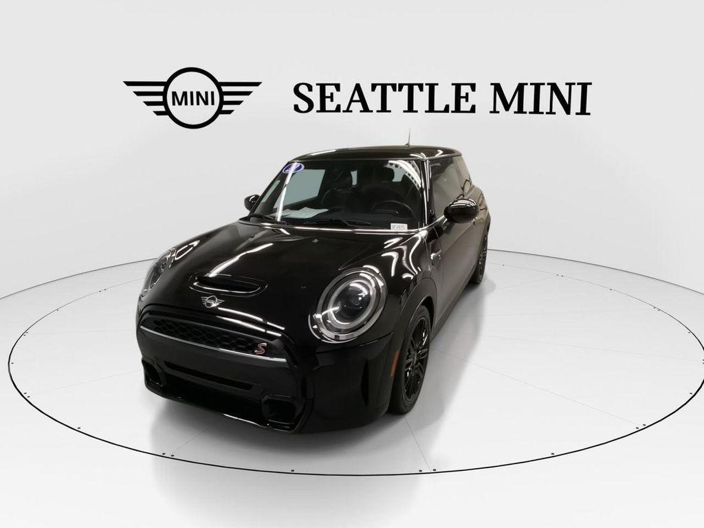 used 2022 MINI Hardtop car, priced at $26,498