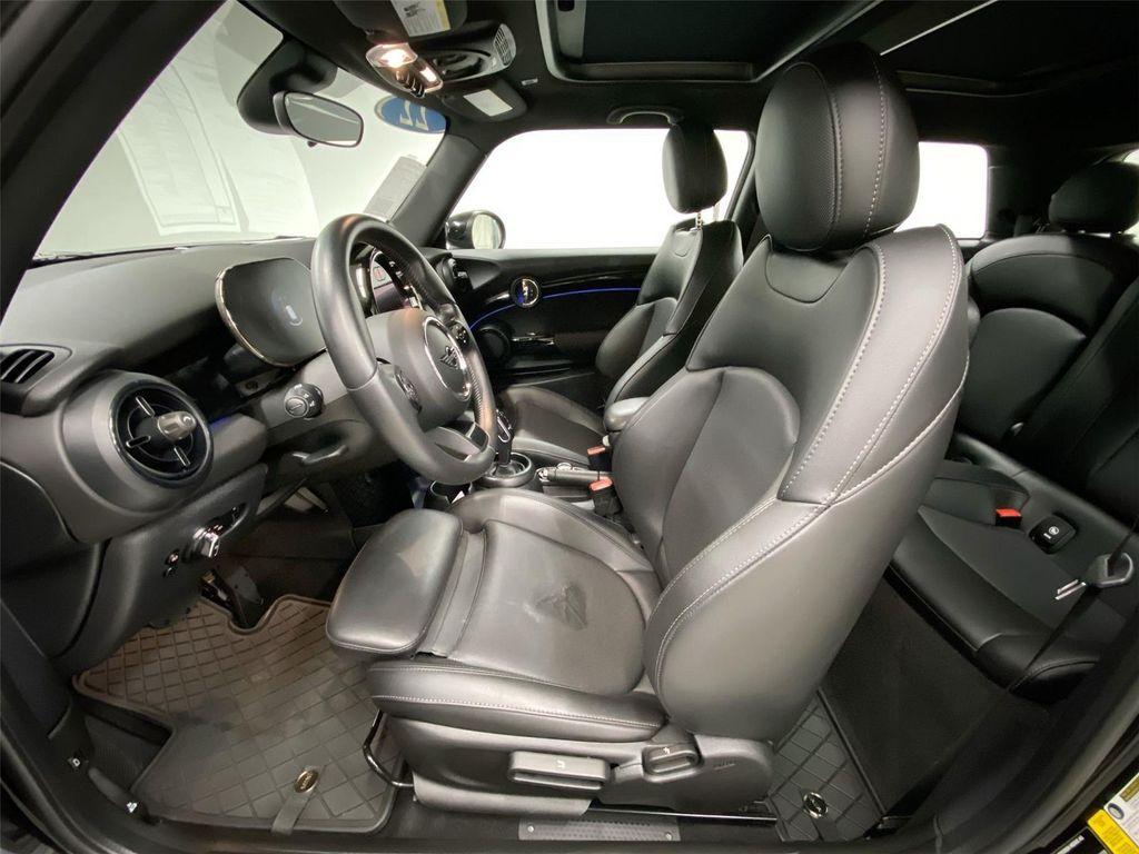 used 2022 MINI Hardtop car, priced at $26,498