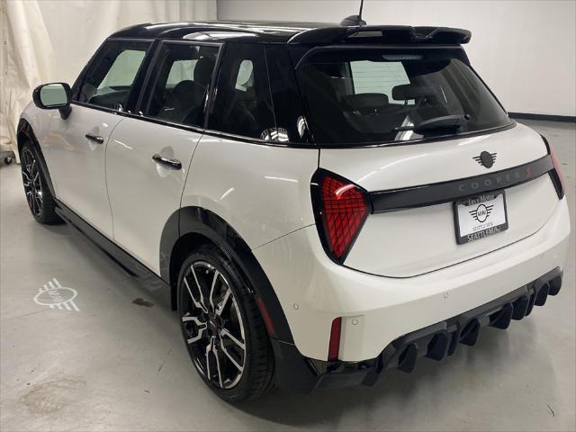 new 2025 MINI Hardtop car, priced at $40,580