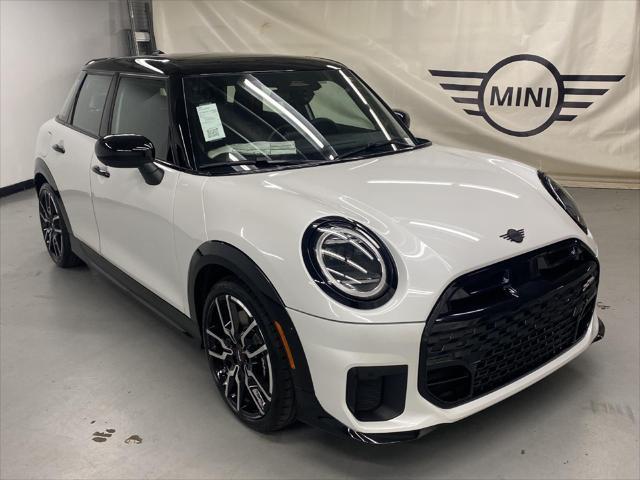 new 2025 MINI Hardtop car, priced at $40,580