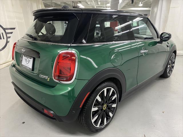 used 2023 MINI Hardtop car, priced at $28,998