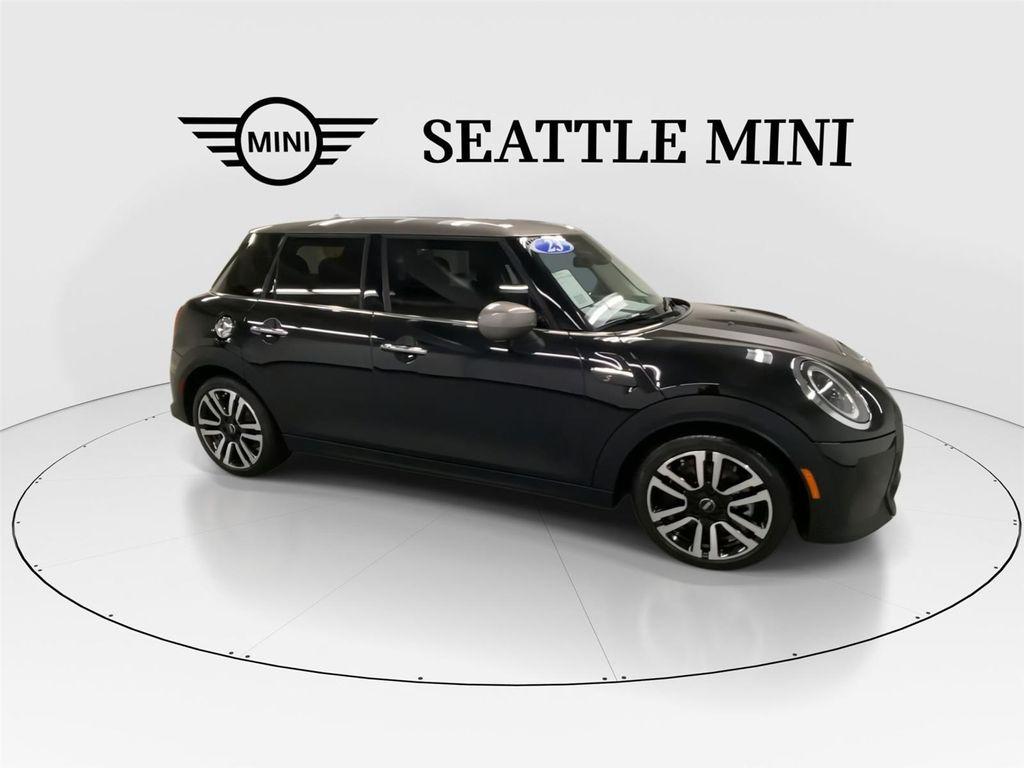 used 2023 MINI Hardtop car, priced at $28,989