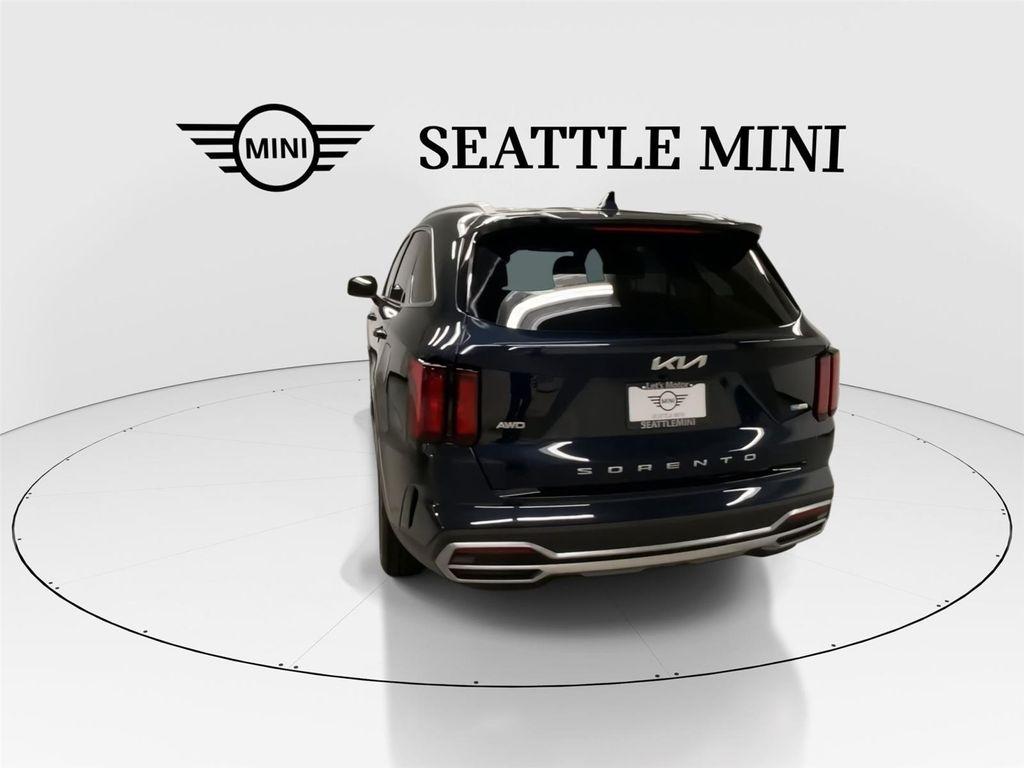 used 2022 Kia Sorento Hybrid car, priced at $27,349