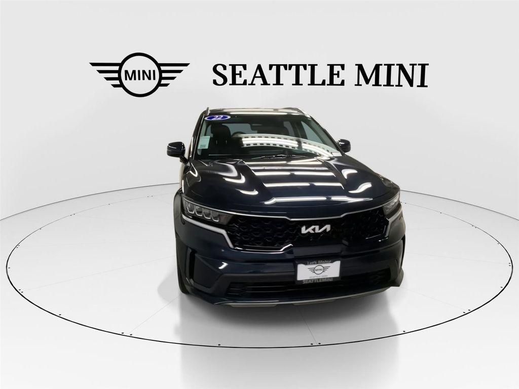 used 2022 Kia Sorento Hybrid car, priced at $27,349