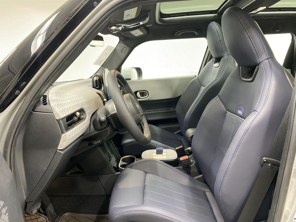 new 2025 MINI Hardtop car, priced at $37,075