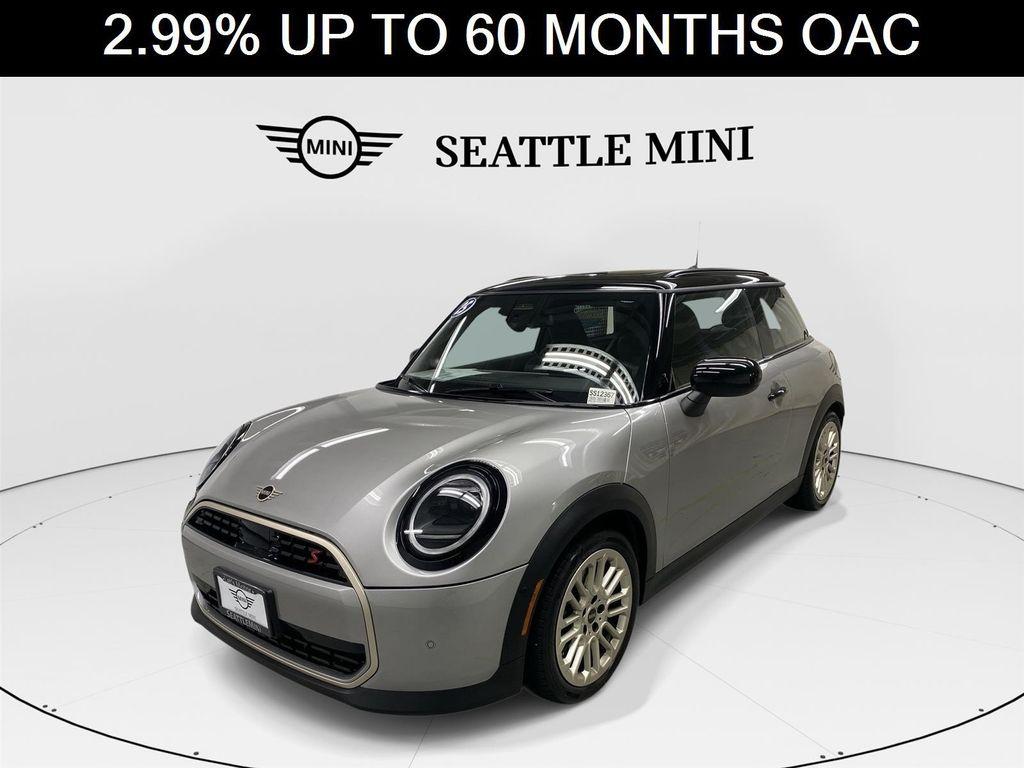 used 2025 MINI Hardtop car, priced at $32,989
