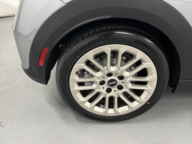 used 2025 MINI Hardtop car, priced at $33,979