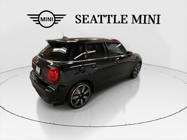 used 2023 MINI Hardtop car, priced at $27,489