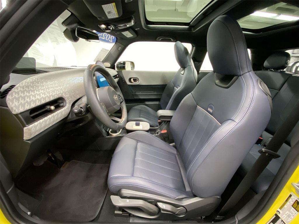 used 2025 MINI Hardtop car