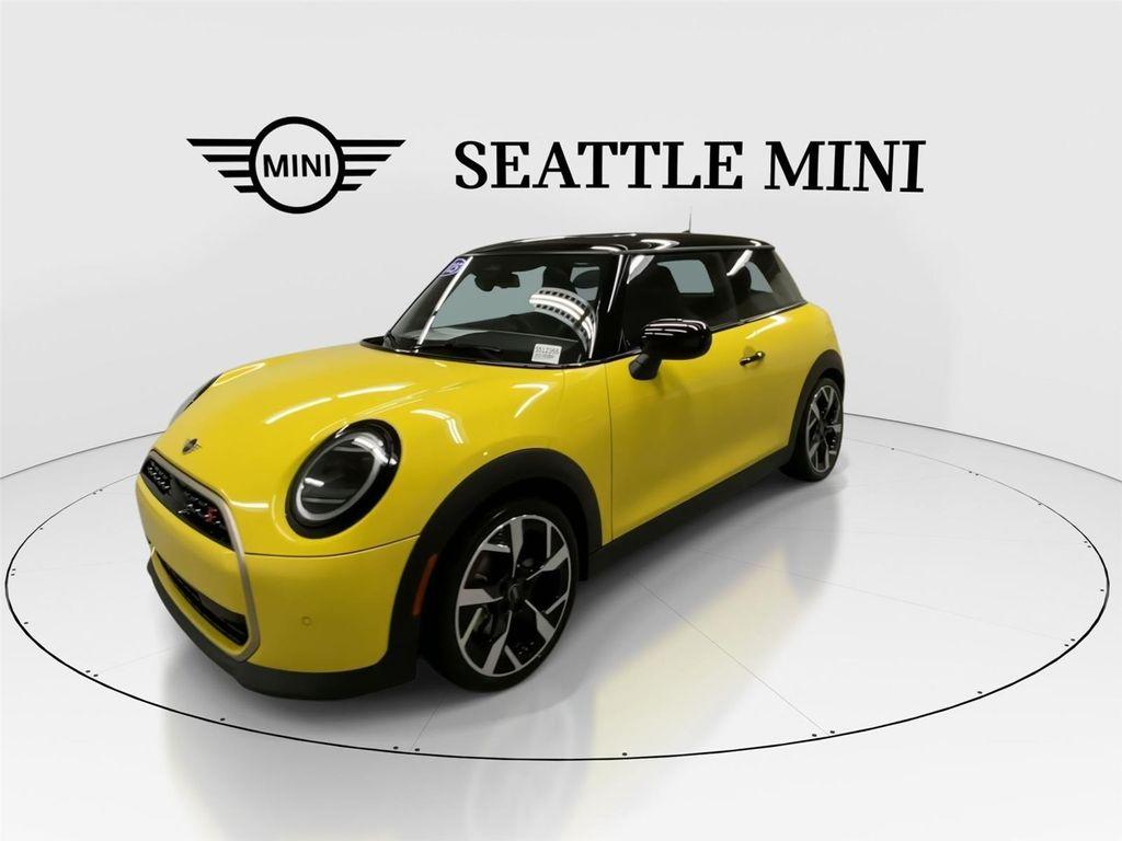 used 2025 MINI Hardtop car