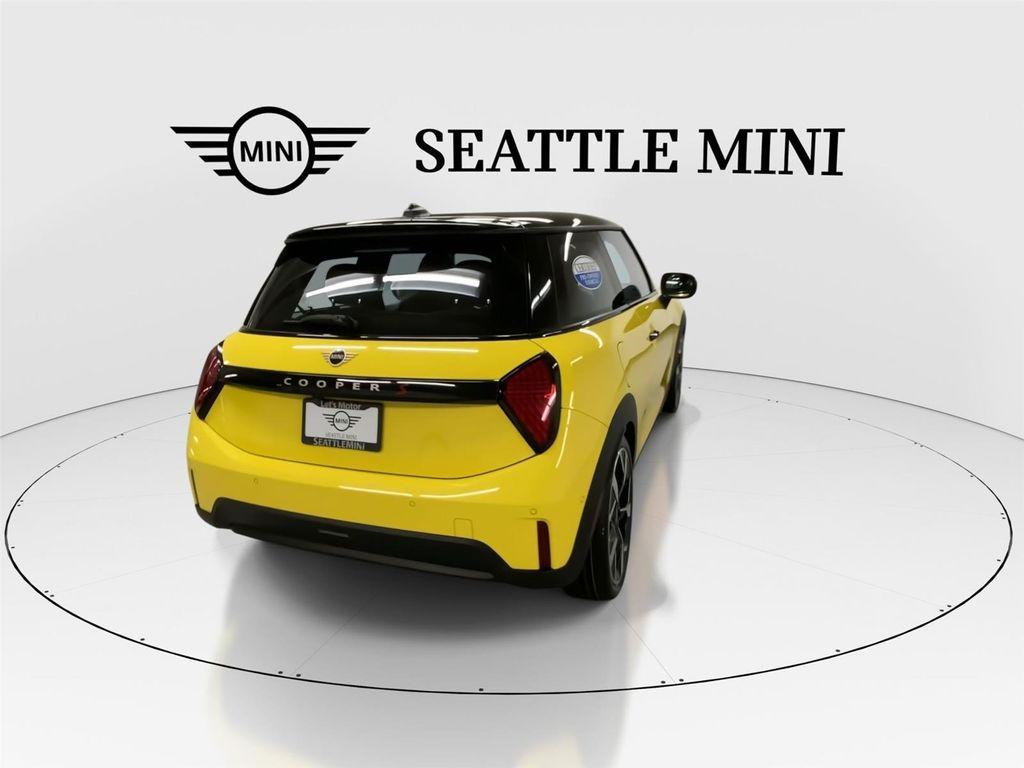 used 2025 MINI Hardtop car