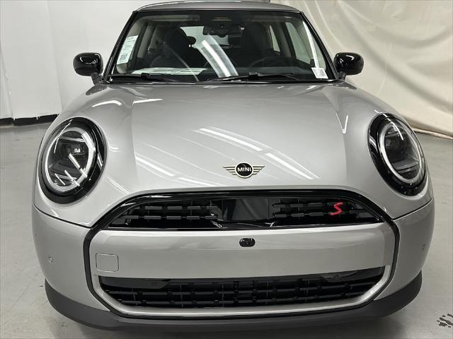 new 2025 MINI Hardtop car, priced at $37,295