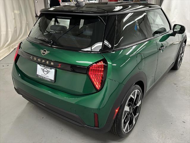 new 2025 MINI Hardtop car, priced at $38,295