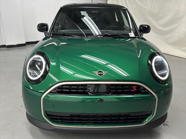 new 2025 MINI Hardtop car, priced at $38,295