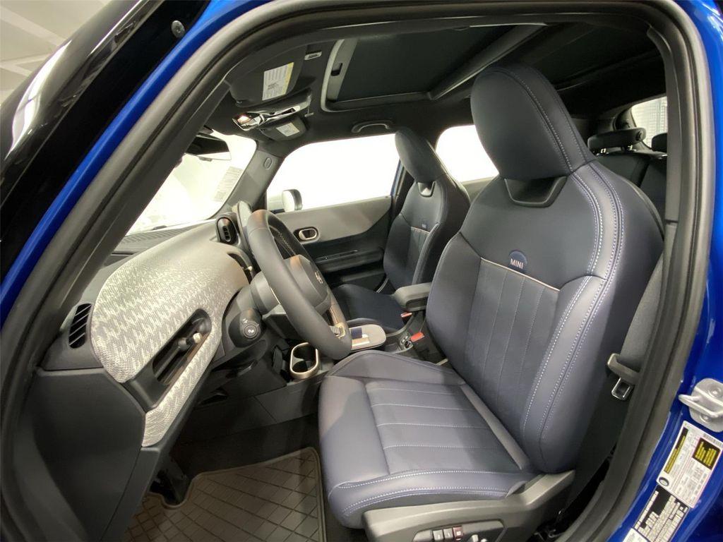 new 2025 MINI Hardtop car, priced at $36,560
