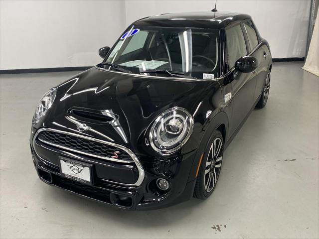 used 2021 MINI Hardtop car, priced at $25,979