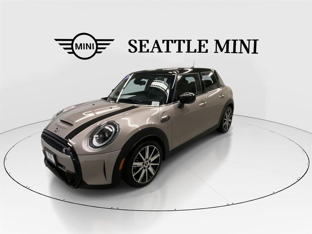 used 2023 MINI Hardtop car, priced at $26,989