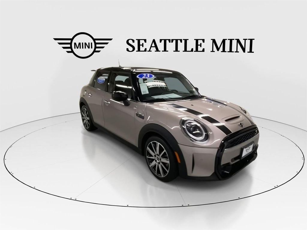 used 2023 MINI Hardtop car, priced at $26,989
