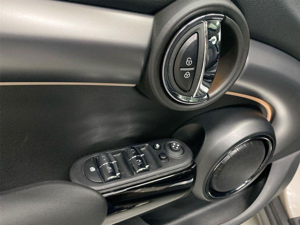 used 2023 MINI Hardtop car, priced at $26,989