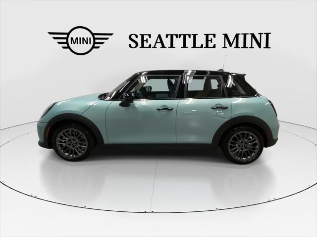 new 2025 MINI Hardtop car, priced at $38,105