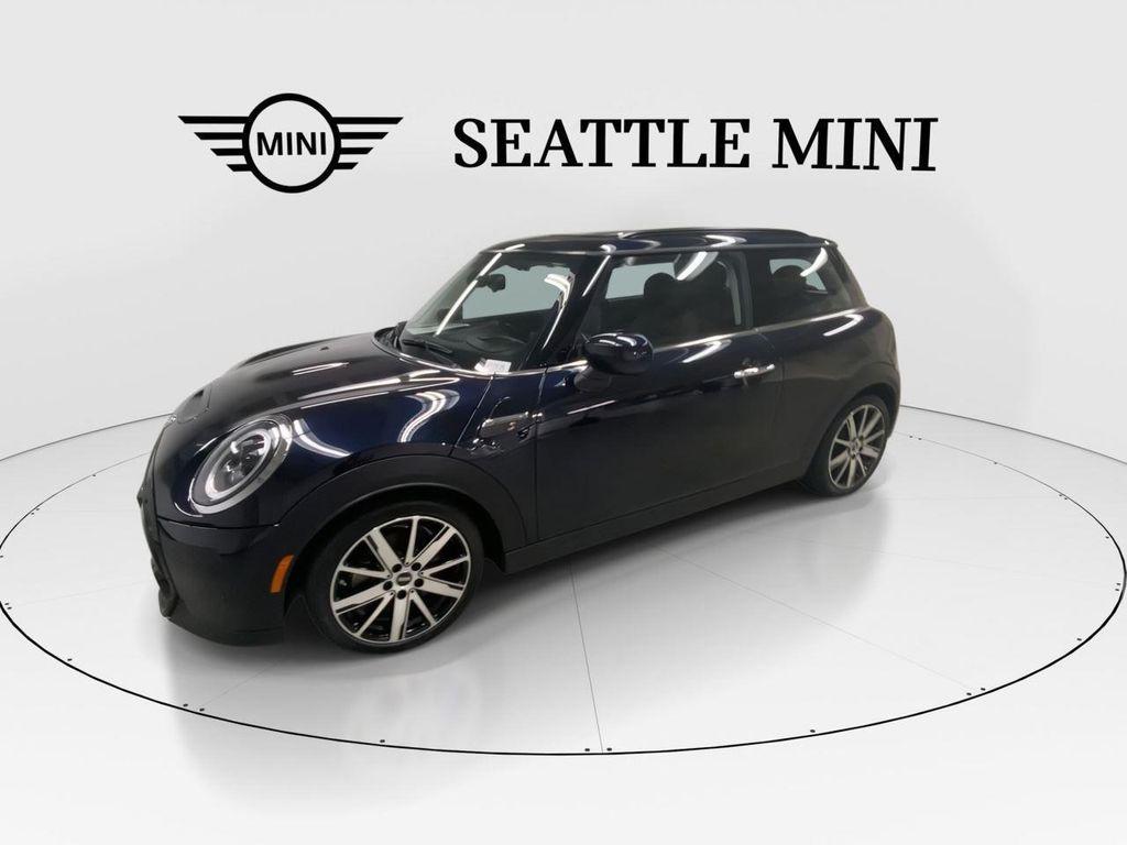 used 2022 MINI Hardtop car, priced at $24,989