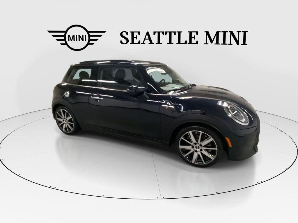 used 2022 MINI Hardtop car, priced at $24,989