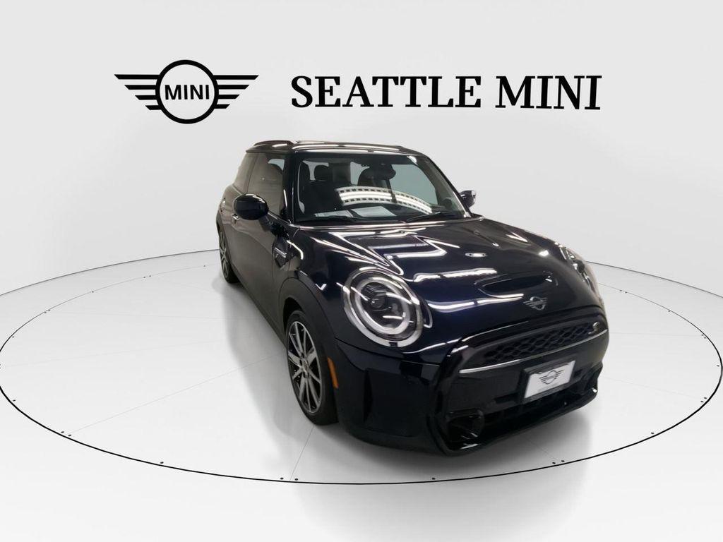 used 2022 MINI Hardtop car, priced at $24,989