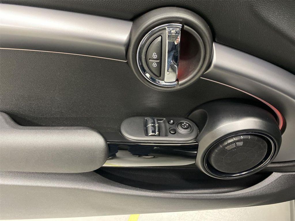 used 2022 MINI Hardtop car, priced at $24,989