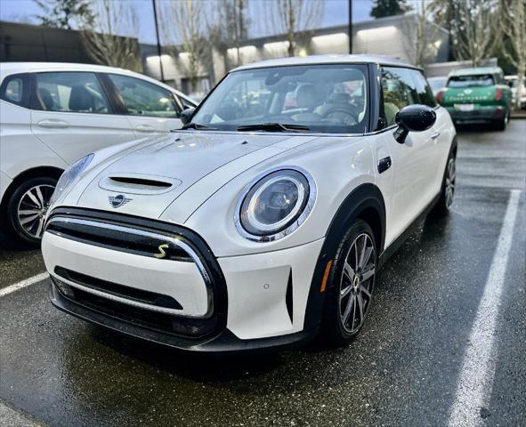 used 2024 MINI Hardtop car, priced at $29,979