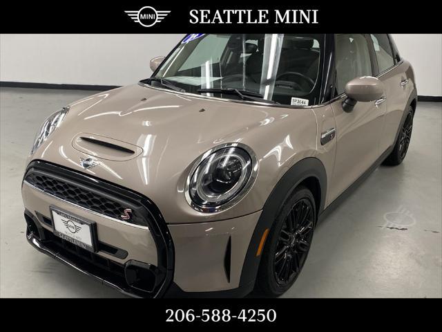 used 2024 MINI Hardtop car, priced at $27,797