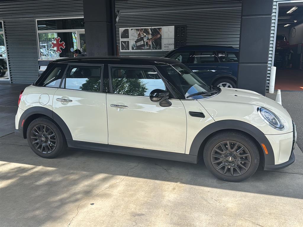 used 2023 MINI Hardtop car, priced at $24,979