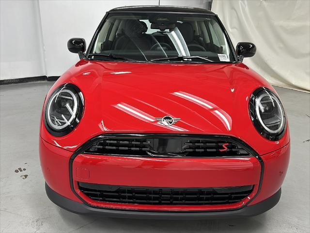 new 2025 MINI Hardtop car, priced at $35,595