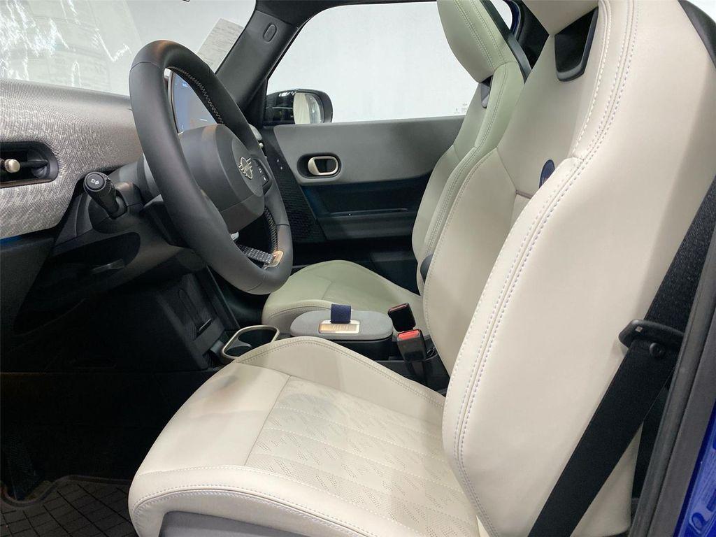 new 2025 MINI Hardtop car, priced at $40,310