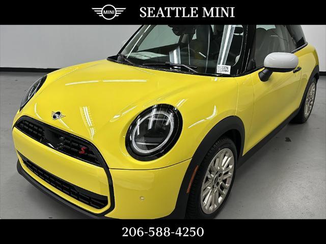 new 2025 MINI Hardtop car, priced at $35,895