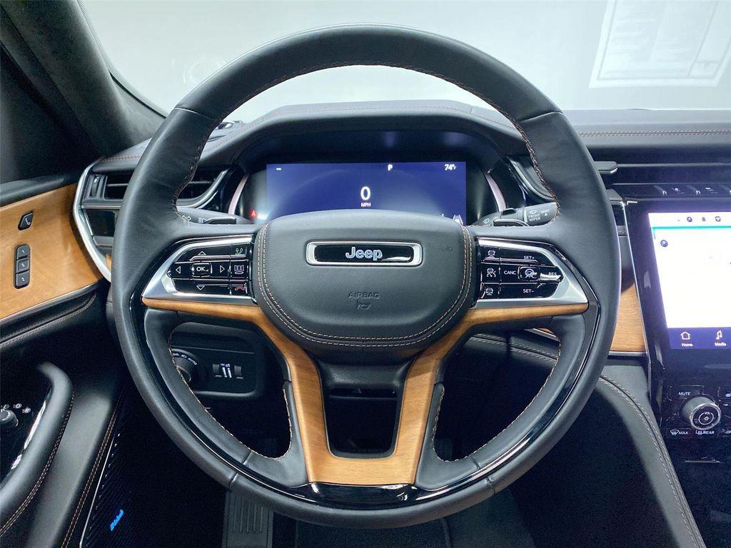 used 2022 Jeep Grand Cherokee car, priced at $38,498