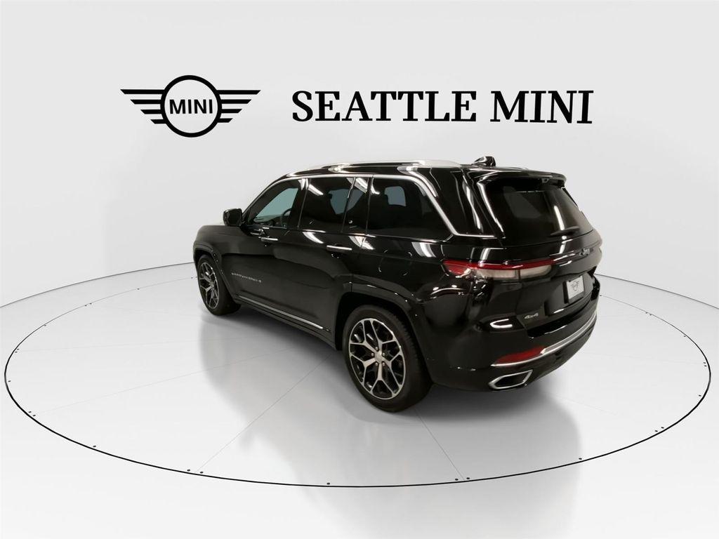 used 2022 Jeep Grand Cherokee car, priced at $38,498