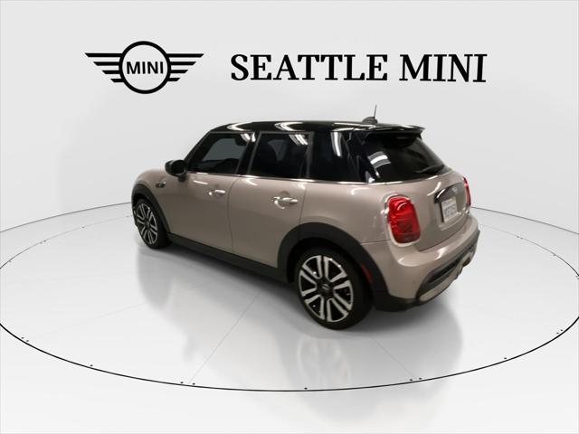 used 2023 MINI Hardtop car, priced at $25,979